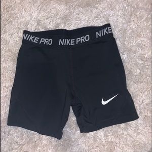 NWOT- Nike Pros